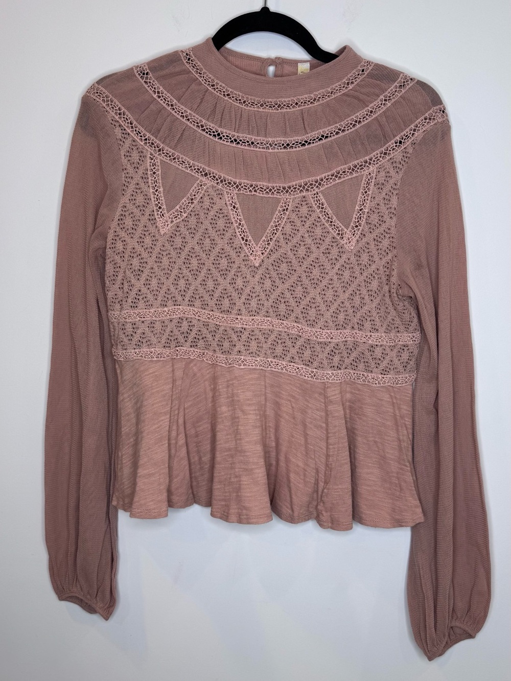 Free People Pink Lace Yoke Peplum Long-Sleeve Top romantic sz small feminine